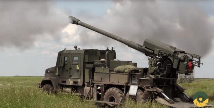 Sự thiếu hụt này đã buộc các nhà lãnh đạo Quân đội Ukraine phải sử dụng xe tăng làm pháo cơ động, điều này gây ra rất nhiều lãng phí cũng như hiệu quả không thực sự cao.