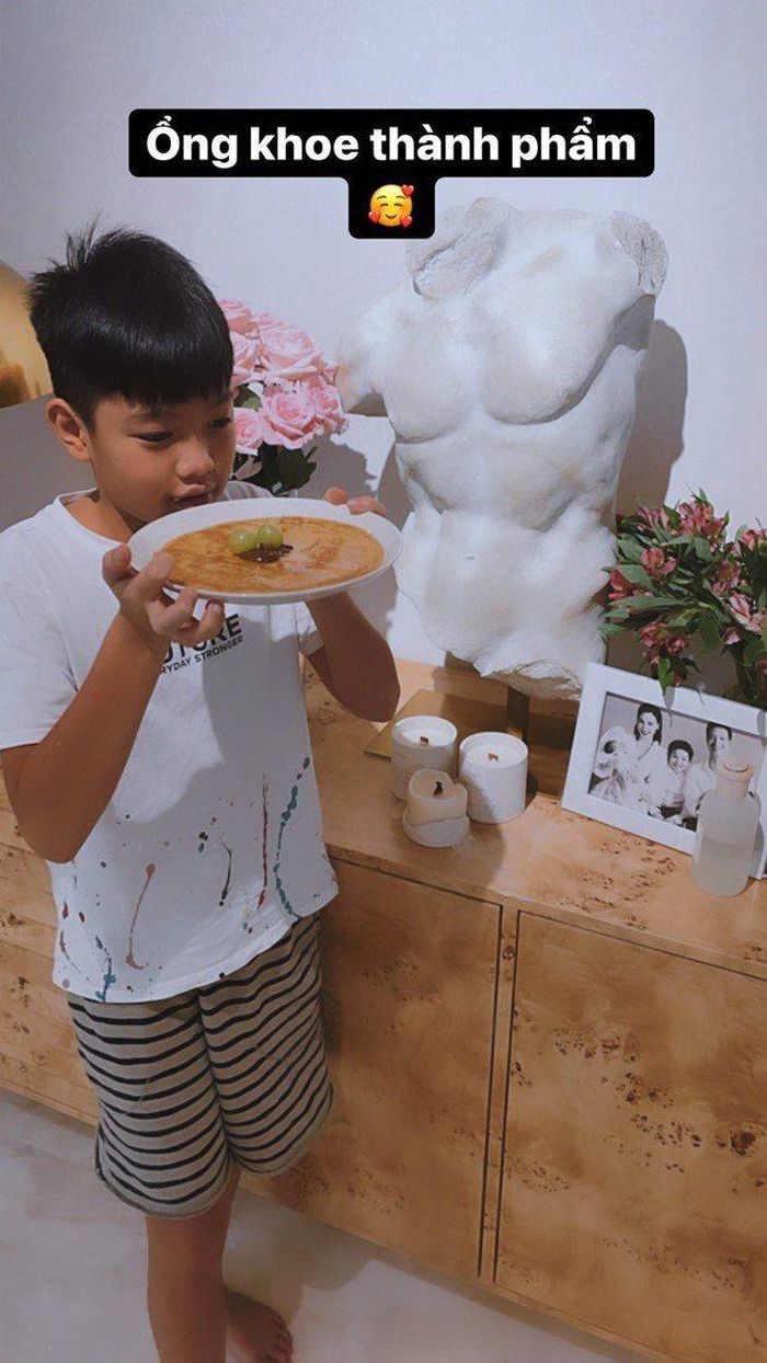 Subeo cũng từng hứng thú với những thành quả nấu nướng của mình, nhất là việc tự tay mình làm ra những chiếc bánh.