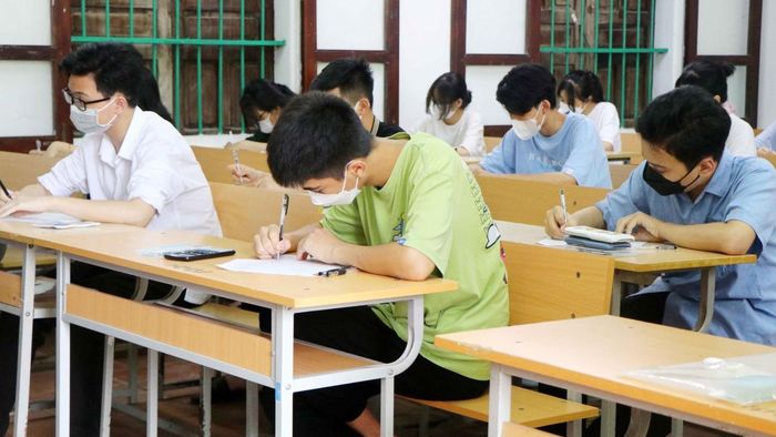 Thí sinh thi vào lớp 10. Ảnh: Trung Kiên – TTXVN.