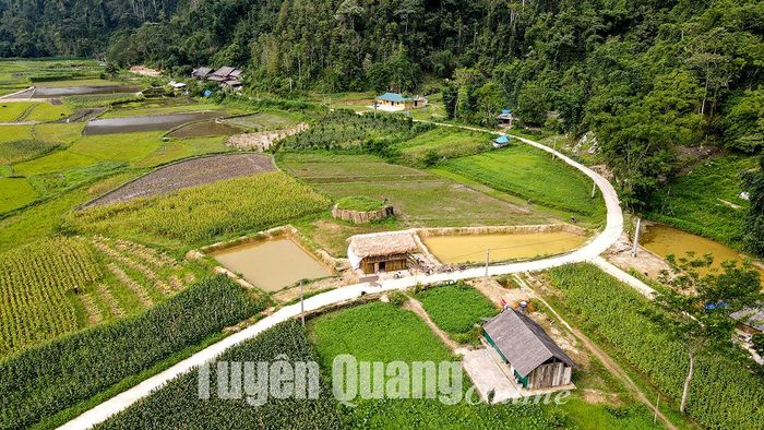 Một góc Bản Bung, xã Thanh Tương (Na Hang).
