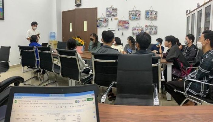 Hội quân của các bạn sinh viên khoa Y (ĐHQG TP. HCM). 