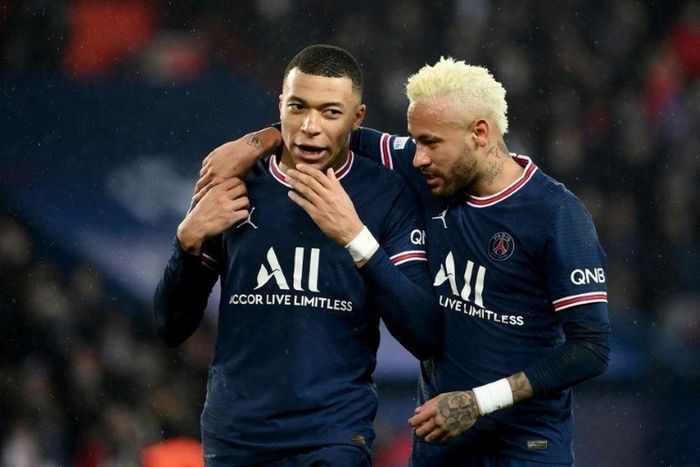  Neymar giờ phải đứng sau Mbappe tại PSG. Ảnh: Reuters. 