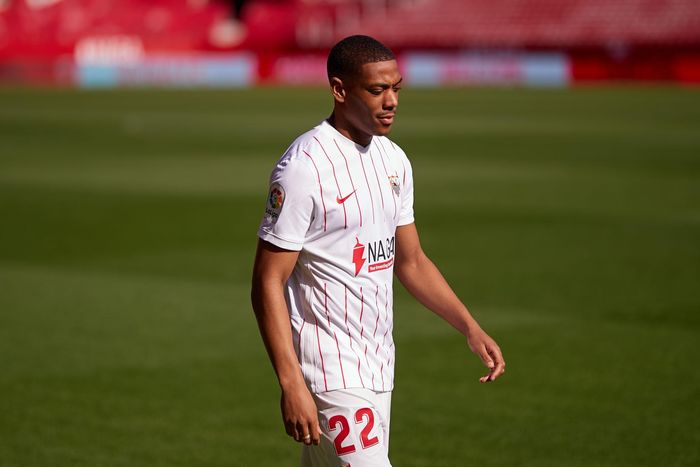 Martial không thể vực dậy sự nghiệp dù rời Man Utd ở mùa giải vừa qua.