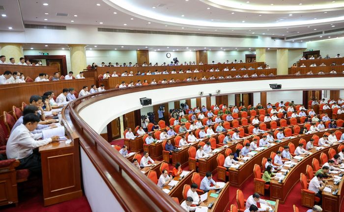 Các đại biểu dự hội nghị tại điểm cầu trụ sở Trung ương Đảng. Ảnh: VIẾT CHUNG