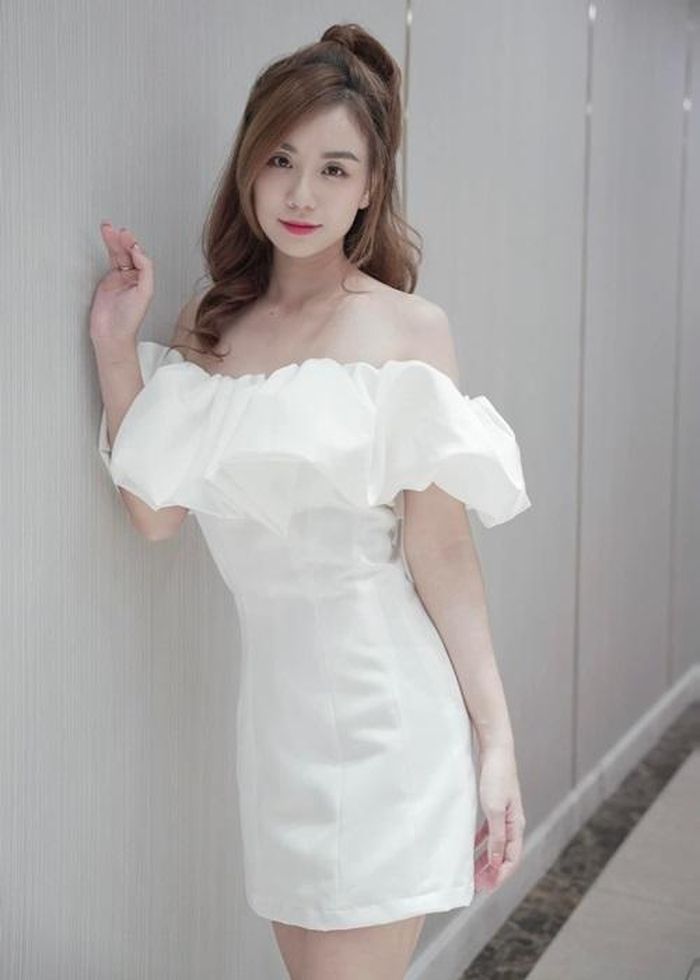 Tự lập từ nhỏ, vợ cũ Hoài Lâm hiện tại vẫn kinh doanh online để nuôi hai con.