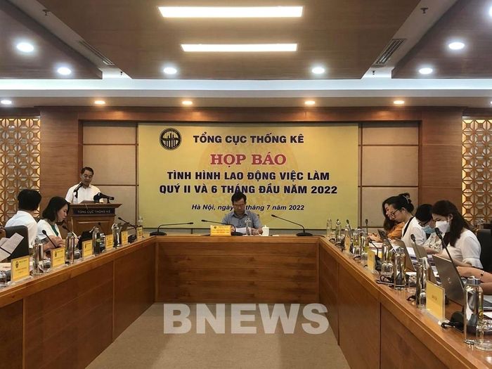 Họp báo tình hình lao động việc làm quý II và 6 tháng đầu năm. Ảnh: Thúy Hiền/BNEWS/TTXVN