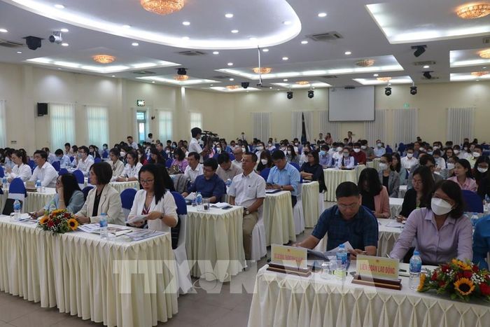 Trong ảnh: Hội thảo “Giữ chân người lao động sau đại dịch COVID-19”. Ảnh: Đức Hạnh - TTXVN
