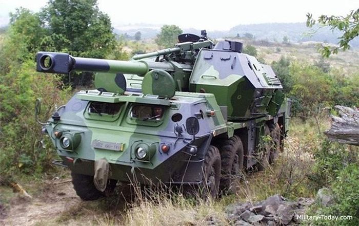 "(...) Phương tiện tác chiến trên có thể đã lỗi thời. Ngoài ra Excalibur Army có một danh tiếng gây tranh cãi về lịch sử tham nhũng. Tôi yêu cầu thực hiện các bài kiểm tra cần thiết và khẩn trương hành động", Thứ trưởng Goncharenko nhấn mạnh.