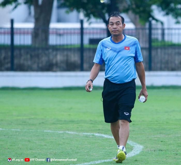 HLV Đinh Thế Nam không ngán Thái Lan, khi có hai lần thắng Thái Lan ở U23 Đông Nam Á 2022. Ảnh: VFF