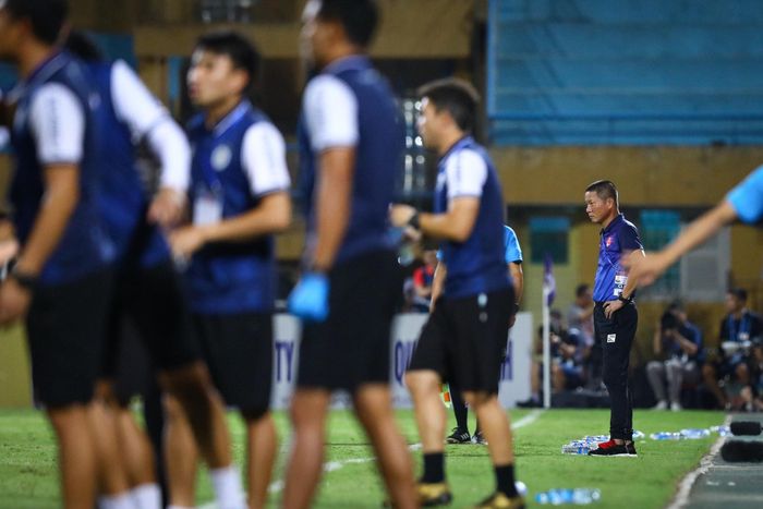  HLV Chu Đình Nghiêm nhận thất bại đầu tiên tại V.League 2022 trong ngày trở lại CLB cũ. Ông đang mang tới lối chơi kiểm soát đầy cảm hứng cho Hải Phòng, biến đội bóng nhóm dưới này trở thành ứng viên đua danh hiệu mùa này. 