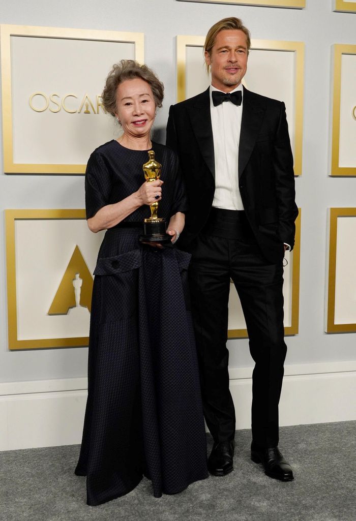 Youn Yuh Jung được tạo mẫu bởi Goh. Ảnh: Vogue.