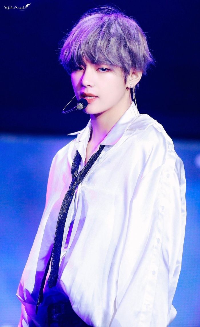 Chuyện các sao nam xứ Hàn trang điểm giờ đã là điều bình thường. Điều này kéo theo xu hướng làm đẹp chung của cả cộng đồng.
