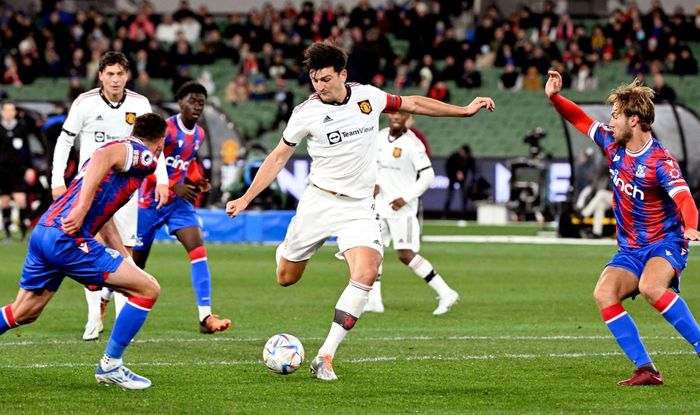 Maguire trong trận MU thắng Crystal Palace. Ảnh: Reuters.