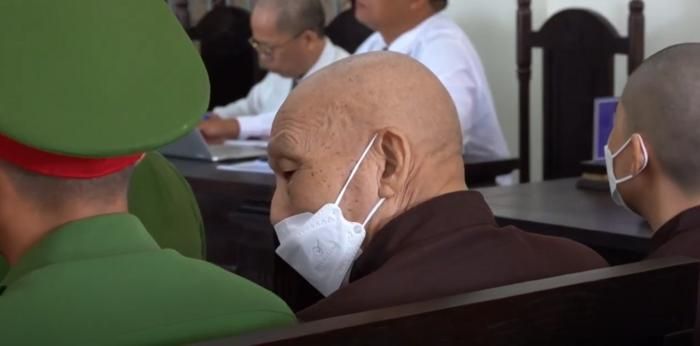 Ông Lê Tùng Vân khẳng định "còn độc thân, đang chờ lấy vợ"