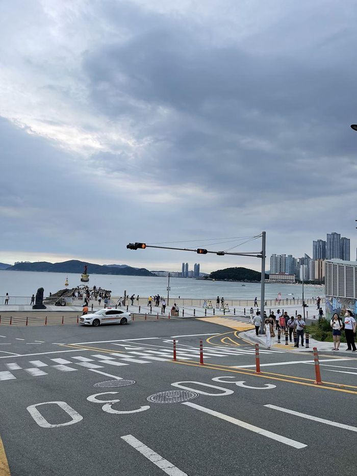 Haeundae là một trong hai bãi biển nổi tiếng nhất tại thành phố Busan