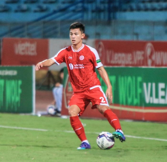 Tuấn Tài có một ngày thi đấu ấn tượng, là nhân tố góp phần tạo nên bàn thắng duy nhất của trận đấu. Ảnh: Viettel FC.
