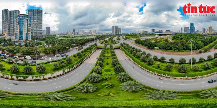 Toàn cảnh lối vào "Hầm chui xanh" nhìn từ trên cao.