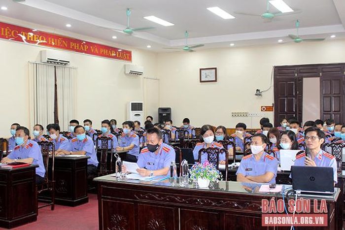 Đảng bộ Viện KSND tỉnh quán triệt, triển khai nội dung học tập và làm theo Bác tới toàn thể cán bộ, đảng viên.
