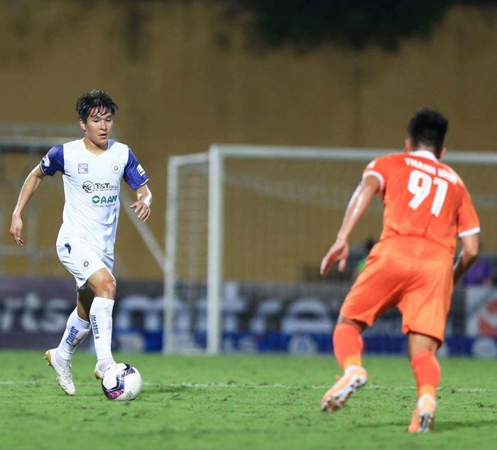 Thái Quý (Hà Nội FC) bị treo giò ở vòng 10. ảnh Hà Nội FC