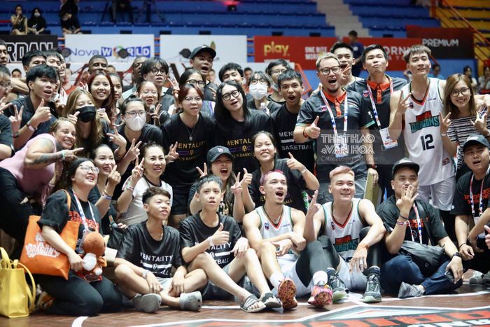 Danang Dragons ăn mừng cú ngược dòng thứ hai trước Thang Long Warriors
