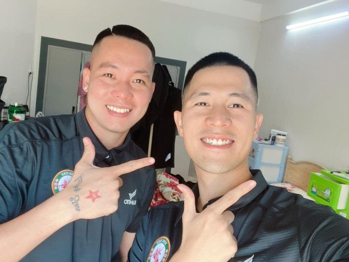 Khi còn thi đấu cho đội trẻ CLB Hà Nội và sau này là Sài Gòn FC, Đình Trọng từng không ít lần để tóc kiểu này