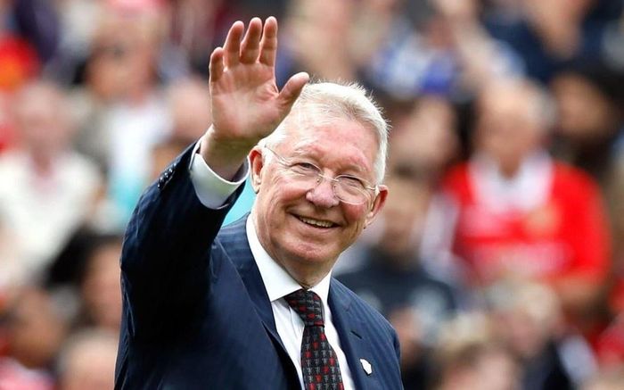 Sir Alex Ferguson trở lại MU trong vai trò chính thức. Ảnh: Reuters.