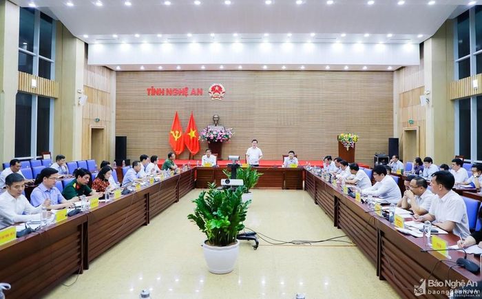Toàn cảnh phiên họp UBND tỉnh thường kỳ tháng 7/2022. Ảnh: Phạm Bằng