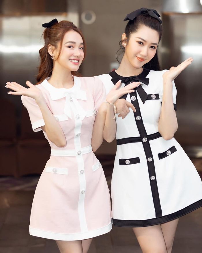 Diện cùng thiết kế với Thúy Ngân, bà mẹ một con tôn dáng "siêu mỏng", tạo phong cách khác biệt.