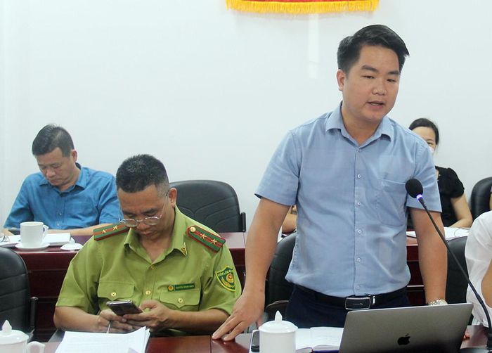 Đại biểu nêu một số khó khăn trong quá trình triển khai thực hiện chương trình.
