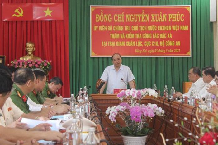 Chủ tịch nước phát biểu chỉ đạo tại buổi làm việc.