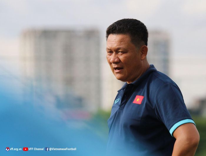 HLV U16 Việt Nam cảnh báo học trò. ảnh VFF