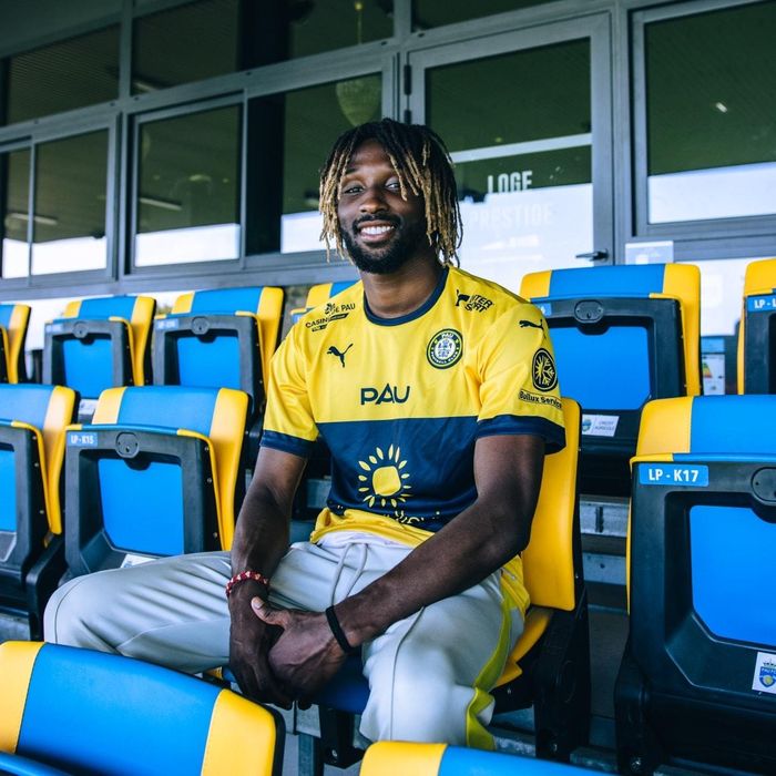 Pau FC chiêu mộ thêm cầu thủ