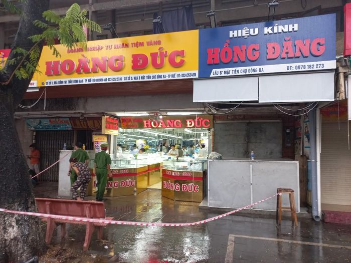 Tiệm vàng Hoàng Đức nơi xảy ra vụ cướp.