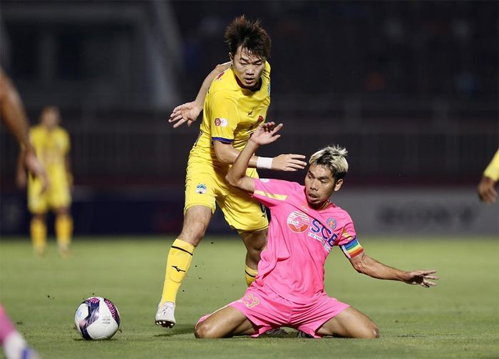 Sài Gòn FC từng là đội bóng ồn ào ở V-League, giờ đang sa sút không phanh. Ảnh: Anh Tú