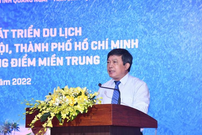 Thứ trưởng Bộ VH-TT&amp;DL Đoàn Văn Việt phát biểu chỉ đạo tại hội nghị.