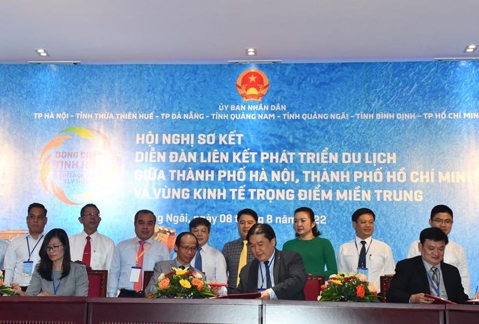 Các đơn vị ký kết hợp tác, khai thác sản phẩm du lịch.