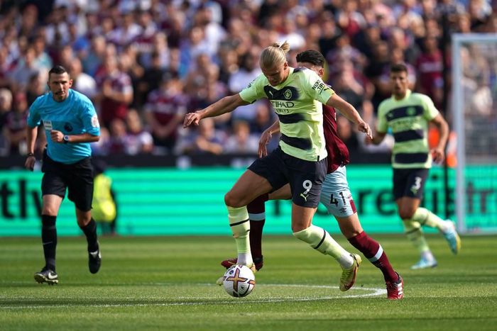 Haaland thi đấu đầy tự tin ở trận mở màn của Man City