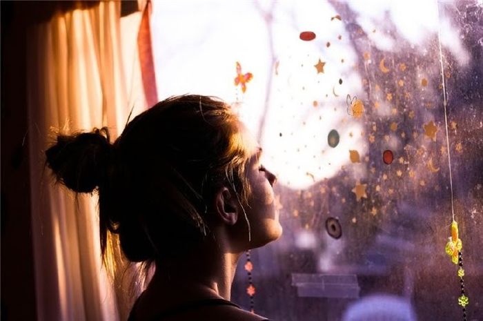Một chiều đầu thu, tiếng nhạc Trịnh vang lên da diết góc phố nhỏ (Ảnh minh họa)