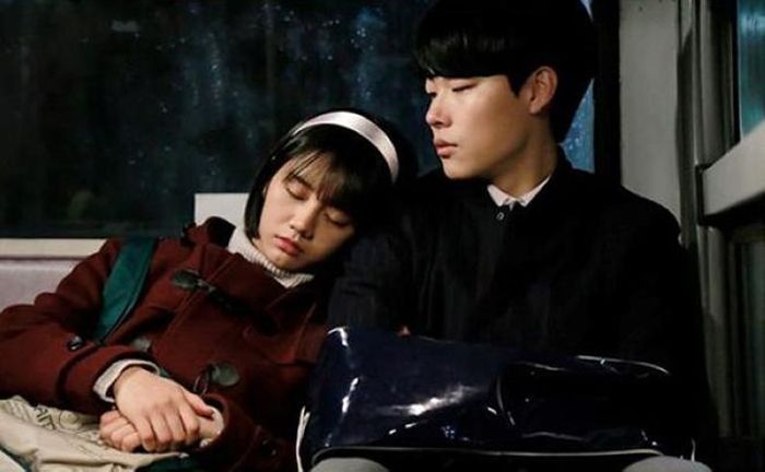 Fan của cặp đôi này vẫn vui mừng vì hai diễn viên lại yêu nhau ngoài đời