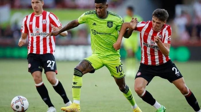 Một trận đấu thảm bại của Man Utd trước đội bóng bị đánh giá yếu hơn. Ảnh: Getty