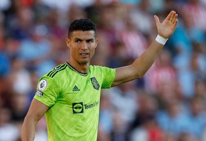 Ronaldo hay các ngôi sao lớn tuổi không phù hợp với Man United cho tham vọng đường dài. Ảnh: Reuters