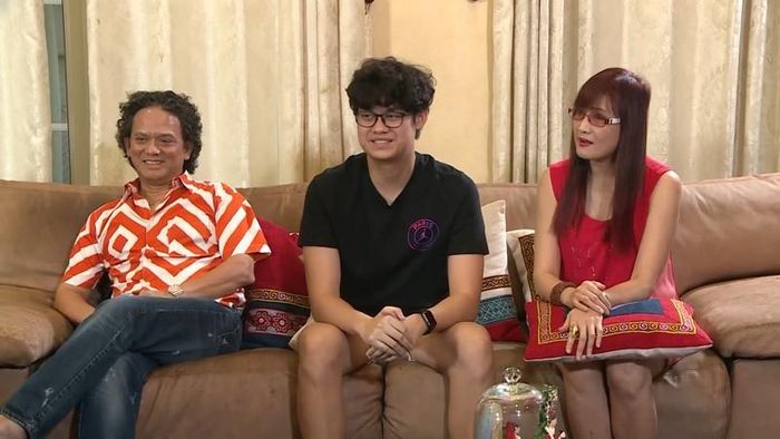 Tổ ấm hạnh phúc của diễn viên Hiền Mai cùng chồng doanh và cậu con trai Tony. (Ảnh: Chụp màn hình)