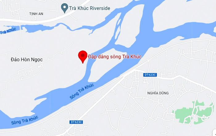 Đập dâng sông Trà Khúc, TP Quảng Ngãi. Ảnh: Google Maps.