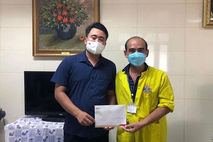 Tổng 2 lần, Báo đã trao số tiền 32.787.000 đồng đến tận tay gia đình em Vượng
