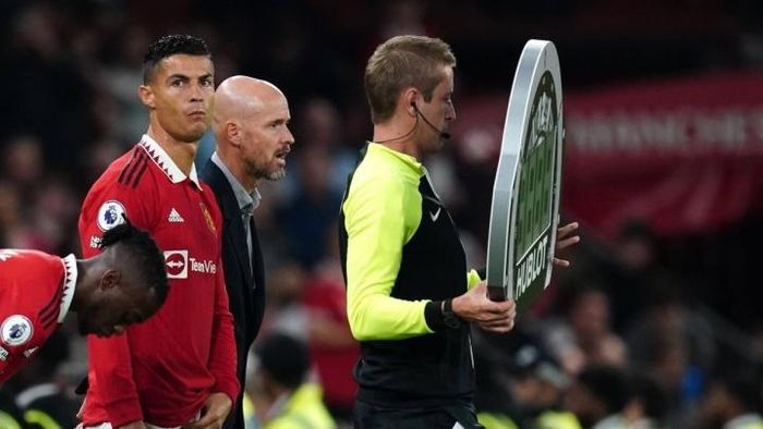 Ronaldo chỉ đá 5 phút trước Liverpool. 
