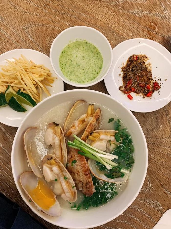 "Vợ bệnh nên chồng cho tô cháo hành".