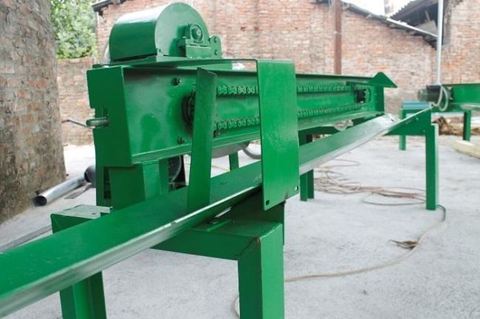 Máy tách sợi chuối do anh Dũng chế tạo (Ảnh: Musa Pacta)