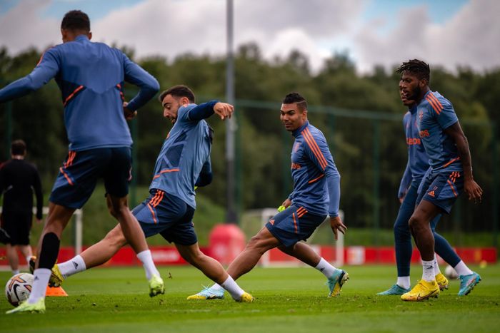Casemiro khoác áo số 18 tại Old Trafford.