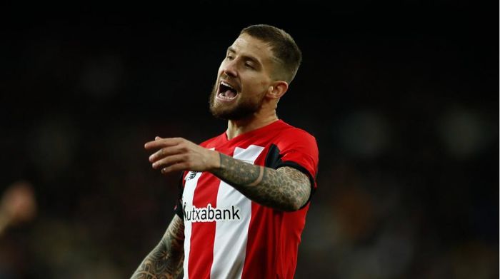 Hậu vệ Athletic muốn gia nhập Barca