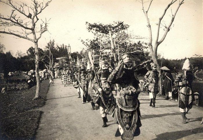 Đoàn hát